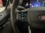 Ford E-Transit Custom 320 L2H1 Limited 65 kWh met o.a. een elektrisch wegklapbare trekhaak, een achteruitrijcamera, dodehoekdetectie en 17 inch lichtmetalen velgen