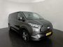 Ford E-Transit Custom 320 L2H1 Limited 65 kWh met o.a. een elektrisch wegklapbare trekhaak, een achteruitrijcamera, dodehoekdetectie en 17 inch lichtmetalen velgen