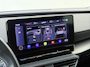 SEAT Leon Sportstourer 1.0 eTSI Style Business Intense | Trekhaak | Achteruitrijcamera | Adaptieve cruise control | Lane assist | Navigatie | Stoel- en stuurwielverwarming | 3-zone airco | Carplay |