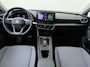 SEAT Leon Sportstourer 1.0 eTSI Style Business Intense | Trekhaak | Achteruitrijcamera | Adaptieve cruise control | Lane assist | Navigatie | Stoel- en stuurwielverwarming | 3-zone airco | Carplay |