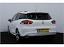 Renault Clio Estate 1.2 GT/ Automaat/ Stoelverw./ Sportstoelen/ 17''LMV/ Flippers/ Keyless/ LEDER/ Clima/ Cruise/ Navi/ Multi.Stuur/ Elek.Pakket/ Isofix/ PDC Achter.