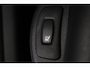Renault Clio Estate 1.2 GT/ Automaat/ Stoelverw./ Sportstoelen/ 17''LMV/ Flippers/ Keyless/ LEDER/ Clima/ Cruise/ Navi/ Multi.Stuur/ Elek.Pakket/ Isofix/ PDC Achter.