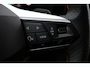 SEAT Leon Sportstourer 1.5 TSI e-Hybrid FR Business 204PK / 150kW, Achteruitrijcamera, 3-zone Climatronic, Apple Carplay & Android Auto, dodehoeksensor, adaptive cruise control, grootlichtassistent, keyless start, volledig digitaal instrumentenpaneel (Virtual Cockpit), black pack (18'' LMV zwart, spiegelkappen. achterspoiler & sideskirts uitgevoerd in zwart), parkeersensoren voor & achter (pdc)