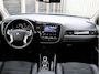 Mitsubishi Outlander 2.0 PHEV Executive Edition NL-auto | bullbar | 20 inch velgen