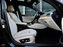 BMW 5-Serie M550i xDrive High Executive dealer O.H., pano, HUD