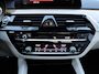 BMW 5-Serie M550i xDrive High Executive dealer O.H., pano, HUD