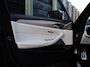 BMW 5-Serie M550i xDrive High Executive dealer O.H., pano, HUD