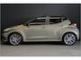 Toyota Yaris 1.5 Hybrid 130 Executive |dealer onderhouden|leder|parkeersensoren|stoelverwarming|