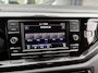 Volkswagen Polo 1.0 TSI Life Airco - Apple carplay - Navigatie - Parkeersensoren voor en achter - Licht metalen velgen 17 inch - Radio - Regensensor - Cruise control - Led verlichting - Bluetooth - Elektrische ramen - Start/stop systeem - Stuur leder - Stuur multifunctioneel - Centrale vergrendeling met afstandsbediening