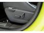 Abarth 600e Scorpionissima 54 kWh | Tot 8 Jaar Garantie | Camera | Navigatie | 20 inch Lichtmetaal | Sabelt Stoelen | Verwarmde stoelen |