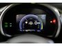Abarth 600e Scorpionissima 54 kWh | Tot 8 Jaar Garantie | Camera | Navigatie | 20 inch Lichtmetaal | Sabelt Stoelen | Verwarmde stoelen |