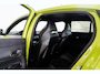 Abarth 600e Scorpionissima 54 kWh | Tot 8 Jaar Garantie | Camera | Navigatie | 20 inch Lichtmetaal | Sabelt Stoelen | Verwarmde stoelen |