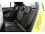 Abarth 600e Scorpionissima 54 kWh | Tot 8 Jaar Garantie | Camera | Navigatie | 20 inch Lichtmetaal | Sabelt Stoelen | Verwarmde stoelen |