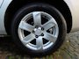 Kia Carens 2.0 CVVT X-ecutive Ecc Pdc Lm Velgen trekhaak