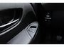 Peugeot 108 1.0 e-VTi Première | Trekhaak | Keyless start | Climate control | Lichtmetalen velgen |