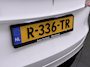 Tesla Model Y RWD 300PK LFP SOH 90% Trekhaak Warmtepomp Leder Camera's Elek.Stoelen+Memory Google®-Navi Panoramadak Stoel+Stuurverwarming Privacy Glas Lmv 19" Led Draadloos Tel. Laden Isofix AMD Ryzen™ Premium Audio 1.600KG Trekgewicht 1e Eigenaar Origineel Nederlandse Auto