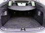 Tesla Model Y RWD 300PK LFP SOH 90% Trekhaak Warmtepomp Leder Camera's Elek.Stoelen+Memory Google®-Navi Panoramadak Stoel+Stuurverwarming Privacy Glas Lmv 19" Led Draadloos Tel. Laden Isofix AMD Ryzen™ Premium Audio 1.600KG Trekgewicht 1e Eigenaar Origineel Nederlandse Auto