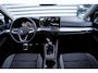 Volkswagen Golf 1.5 TSI Life Ecc Acc Navi Carplay Trekhaak LED