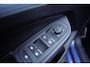 Volkswagen Golf 1.5 TSI Life Ecc Acc Navi Carplay Trekhaak LED