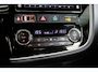 Mitsubishi Outlander 2.0 Executive Edition 7-Persoons Trekhaak, Alcantara, Camera, Goed onderhouden, Stoelverwarming,