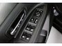 Mitsubishi Outlander 2.0 Executive Edition 7-Persoons Trekhaak, Alcantara, Camera, Goed onderhouden, Stoelverwarming,