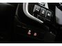 Mitsubishi Outlander 2.0 Executive Edition 7-Persoons Trekhaak, Alcantara, Camera, Goed onderhouden, Stoelverwarming,