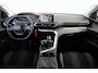 Peugeot 5008 1.2 PureTech Active 7 Persoons Trekhaak Navigatie Achteruitrijcamera LMV Virtual Cockpit Climate Cruise Control