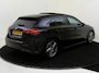 Mercedes-Benz A-klasse 180 AMG Line /Panoramadak /Night-pakket /Facelift