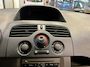 Renault Kangoo Rolstoelauto Automaat Zelfrijder Handbediening (Handbedrijfsrem & Segmentgas)