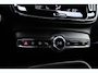 Volvo XC40 2.0 B4 Momentum Business Camera, Stoel/Stuurverwarming, Trekhaak, Cruise Control