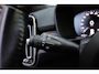 Volvo XC40 2.0 B4 Momentum Business Camera, Stoel/Stuurverwarming, Trekhaak, Cruise Control