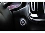 Volvo XC40 2.0 B4 Momentum Business Camera, Stoel/Stuurverwarming, Trekhaak, Cruise Control