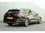 Volkswagen Golf Variant 1.5 eTSI 150pk DSG Life 'Goal' | Trekhaak Wegklapbaar | 360° Camera's | Allseason Banden