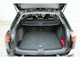 Volkswagen Golf Variant 1.5 eTSI 150pk DSG Life 'Goal' | Trekhaak Wegklapbaar | 360° Camera's | Allseason Banden