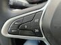 Renault Clio 1.0 TCe 90 Evolution uit 2023 Rijklaar + 12 maanden Bovag-garantie “Sinds 1970 | 5.000+ reviews | Score 9,5 | Service zoals ’t hoort” Henk Jongen Auto's in Helmond,  al 50 jaar service zoals 't hoort!