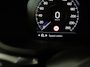 Volvo V60 2.0 B4 R-Design | Leder | Trekhaak | Black Pack | Pilot assist | Memory | Camera | Stoelverwarming | Full LED |