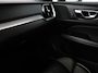 Volvo V60 2.0 B4 R-Design | Leder | Trekhaak | Black Pack | Pilot assist | Memory | Camera | Stoelverwarming | Full LED |