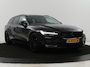 Volvo V60 2.0 B4 R-Design | Leder | Trekhaak | Black Pack | Pilot assist | Memory | Camera | Stoelverwarming | Full LED |