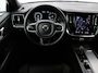 Volvo V60 2.0 B4 R-Design | Leder | Trekhaak | Black Pack | Pilot assist | Memory | Camera | Stoelverwarming | Full LED |
