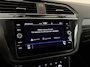 Volkswagen Tiguan 1.4 TSI eHybrid R-Line Business+ I Elek. Trekhaak I Adaptive Cruise I Stoel- en Stuurverwarming I Camera I Elek. Achterklep I CarPlay I