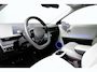 Hyundai Ioniq 5 Lounge 77.4 kWh | Achterstoelen verwarmd | Achteruitrij assistent | Airco (automatisch)