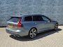 Volvo V60 2.0 T4 R-Design | Trekhaak | Harman Kardon Audio | Achteruitrijcamera | Parkeersensoren | Keyless Entry | Elektrische Achterklep | Elektrisch Verstelbare Voorstoelen | Parkeerverwarming | Stoelverwarming voor en achter | Navigatie