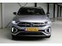 Volkswagen T-Roc 1.5 TSI R-Line DSG Automaat Blackstyle Navigatie | Climate Control | El. Achterklep | Camera | 4-Seizoenen banden