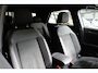 Volkswagen T-Roc 1.5 TSI R-Line DSG Automaat Blackstyle Navigatie | Climate Control | El. Achterklep | Camera | 4-Seizoenen banden