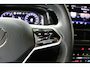 Volkswagen T-Roc 1.5 TSI R-Line DSG Automaat Blackstyle Navigatie | Climate Control | El. Achterklep | Camera | 4-Seizoenen banden
