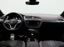 Volkswagen Tiguan 1.5 TSi 150 Pk Automaat R-Line Business | Black Style | Trekhaak | Panoramadak | Camera | Adaptive Cruise | Navigatie | 19 Inch | 56.359 Km !!