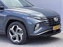 Hyundai Tucson 1.6 T-GDI PHEV Comfort Smart 4WD / Dealer Onderhouden / Fabrieksgarantie tot 9-2028 / Navigatie / Adaptieve Cruise / Stoel & Stuurwiel Verwarming / Keyless /