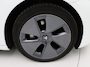 Tesla Model 3 Long-Range Dual Motor AWD Tesla Model 3 Long-Range AWD 351pk 75 kWh 92,9% SoH FACELIFT [ WIT LEDER+WARMTEPOMP+AUTOPILOT+620KM WLTP+PREMIUM AUDIO ]