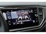 Volkswagen T-Roc 1.5 TSI Style Business Panoramadak, Camera, Stoelverwarming, Adaptive cruise, Trekhaak