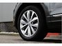Volkswagen T-Roc 1.5 TSI Style Business Panoramadak, Camera, Stoelverwarming, Adaptive cruise, Trekhaak